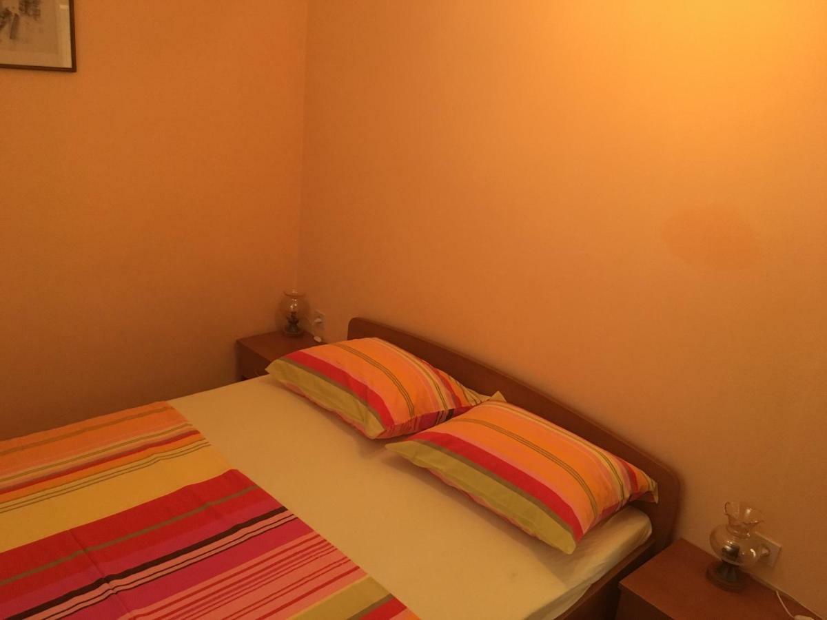 Apartments Ankica Kampor Luaran gambar
