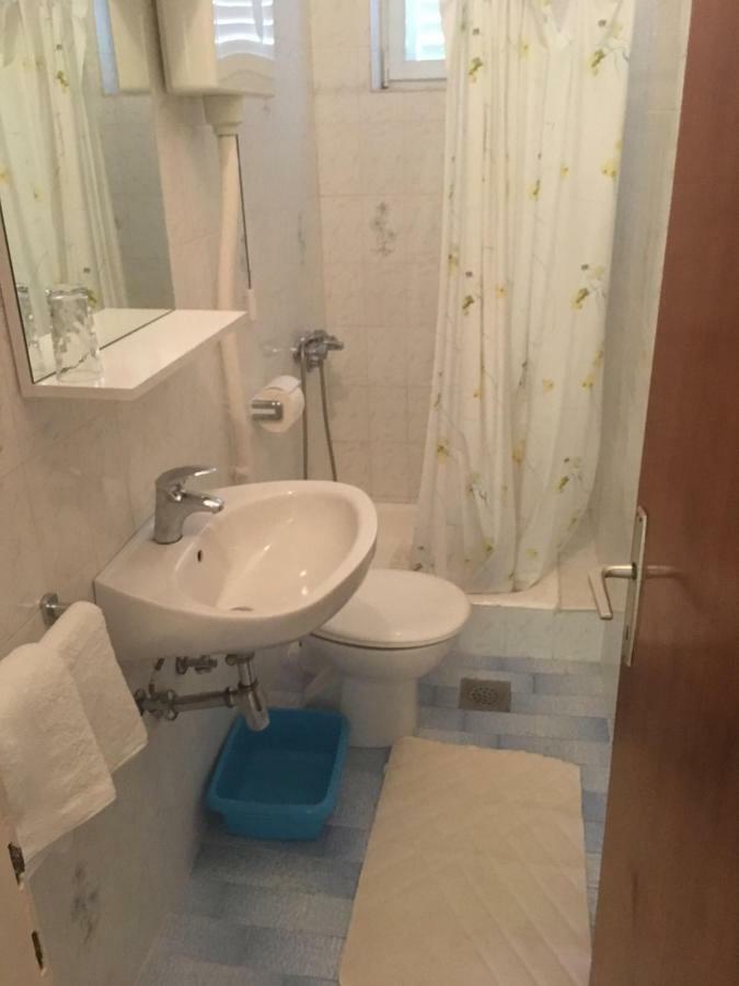 Apartments Ankica Kampor Luaran gambar